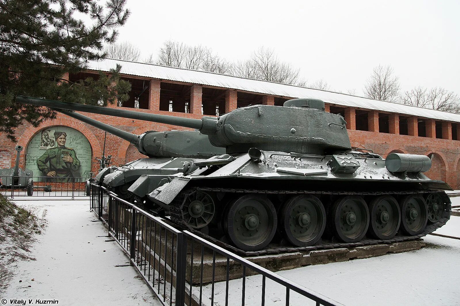 Смоленск кубинка. Кубинка смоленск. Кубинка танковый музей патриот. Музей танков в москве кубинка. Кубинка город достопримечательности.
