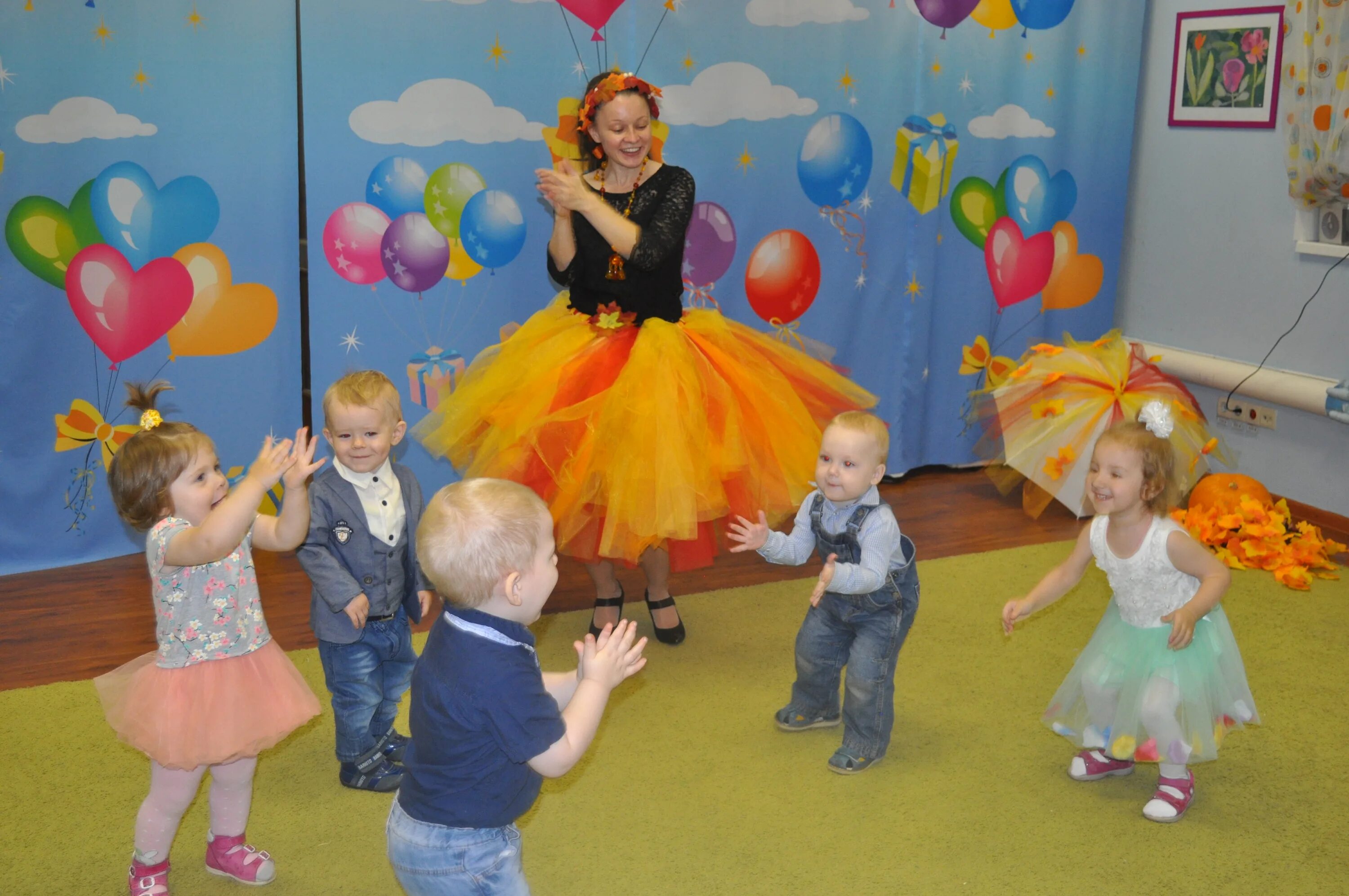 элитный детский сад. праздник в яслях. детские праздники. новый год в яслях. праздник осени в яслях.