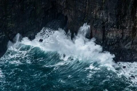 Wave crashed