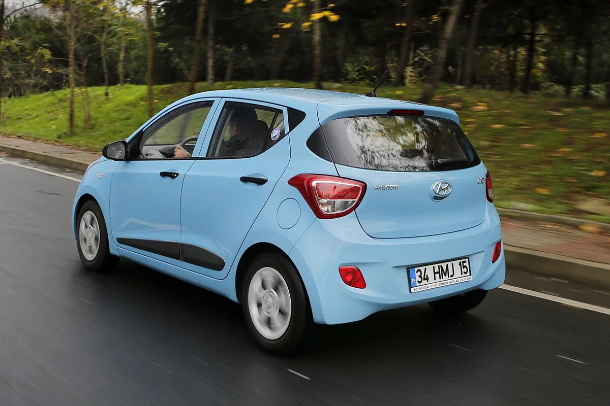 10 1 фото. Hyundai i10 2021. Хендай ай 10. Honda i10 машина маленькая. Хендай для женщин автомат i20. I10.
