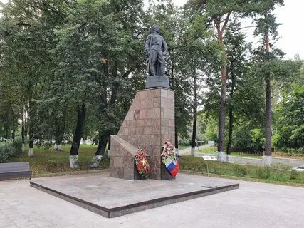 Памятники красногорска