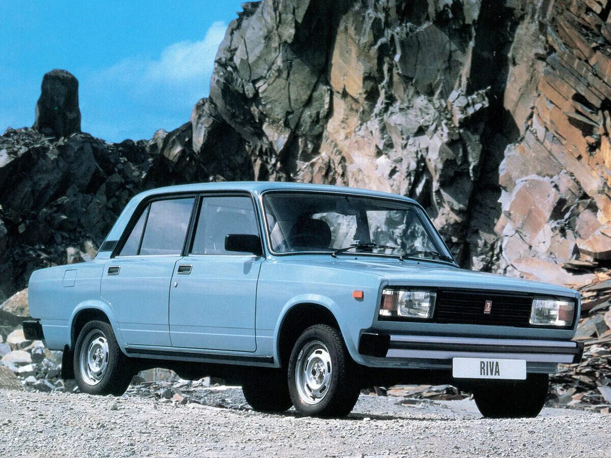 Купить б/у Lada (ВАЗ) 2105 1979-2011 1.5 MT (71 л.с.) бензин механика в Челябинс