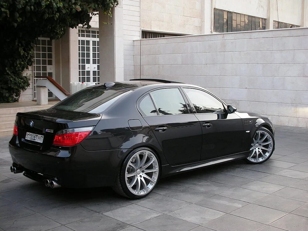 Новая е60. BMW e60 Hartge. BMW m5 e60. BMW m5 Hartge. БМВ м5 е60 черная.