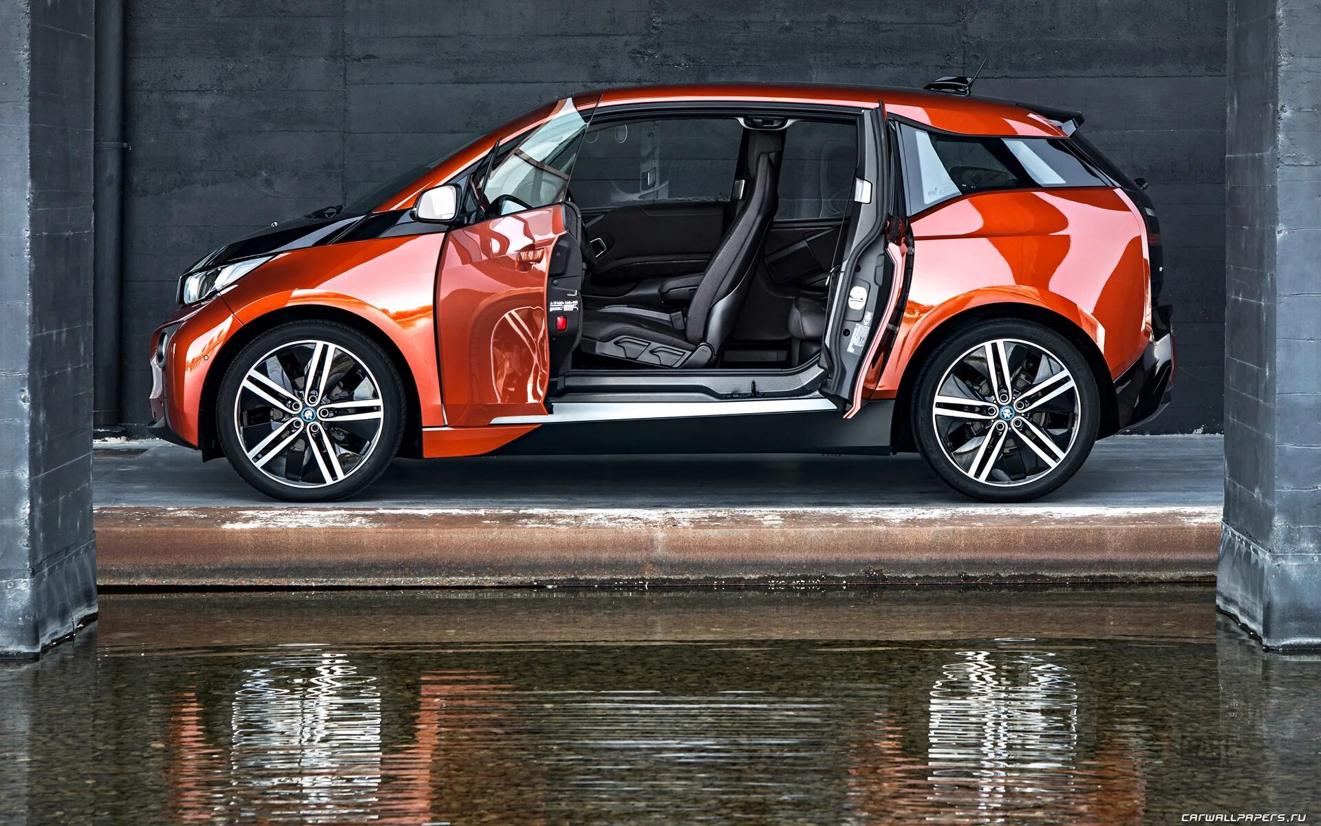 Bmw i3 red. Bmw i3 2021. Бмв i3 concept. I 3 page. Bmw i3 2014.