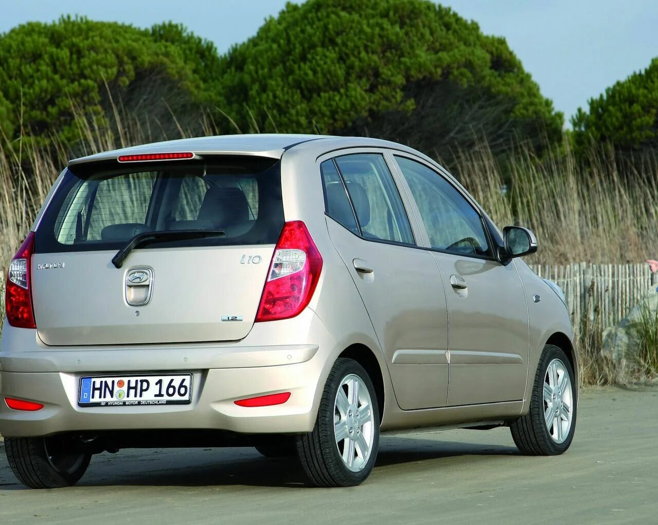 2011 2013. Hyundai i10 2011. хендай i10 2011. hyundai i10 1.2. yellow hyundai i10 2011.