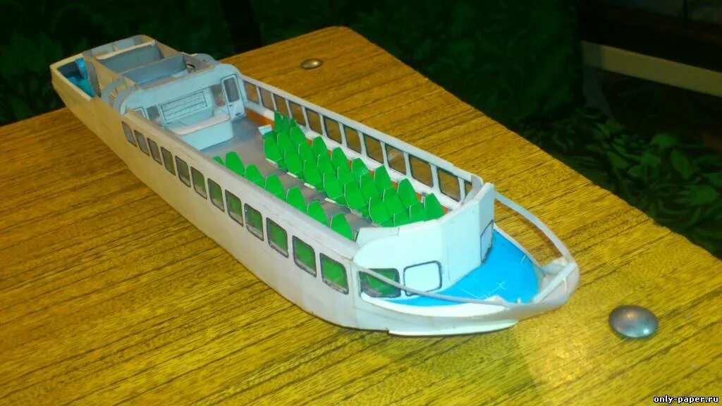 Корабль из бумаги. Теплоход проект 1430 модель. Корабль детский. Модель пассажирского судна. Корабль из картона.