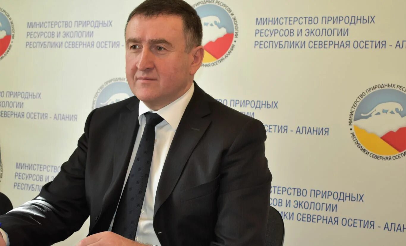 Министр природных ресурсов и экологии рсо-алания. Министр экологии северной осетии алании. Мин природных ресурсов рсо-алания. Сайт минприроды рсо алания. Чермен мамиев.