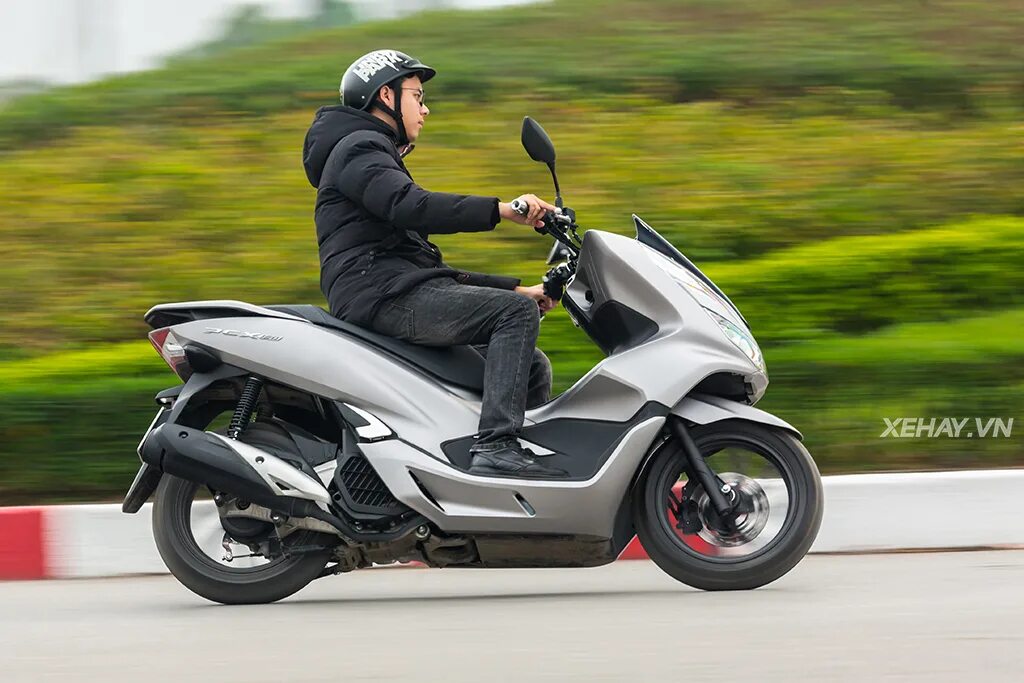 Yamaha PCX 150. Макси скутер Honda PCX 150. Honda Maxi Scooter. Honda PCX 600. Макси скутер хонда