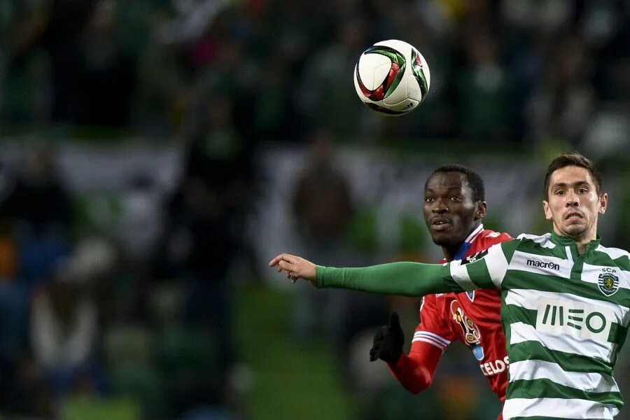 Спортинг лиссабон жил висенте. Маритиму Спортинг. Жил Висенте. Педриньо жил Висенте. Жил Висенте Full time.