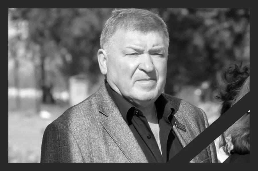 Неудобный генерал.Сталин о нём говорил "Горбатова только могила исправит" . В во