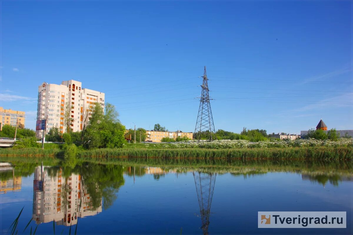 Река лазурь. Селигер фото природы летом. Мост через лазурь. Набережная реки лазури тверь. Река лазурь.