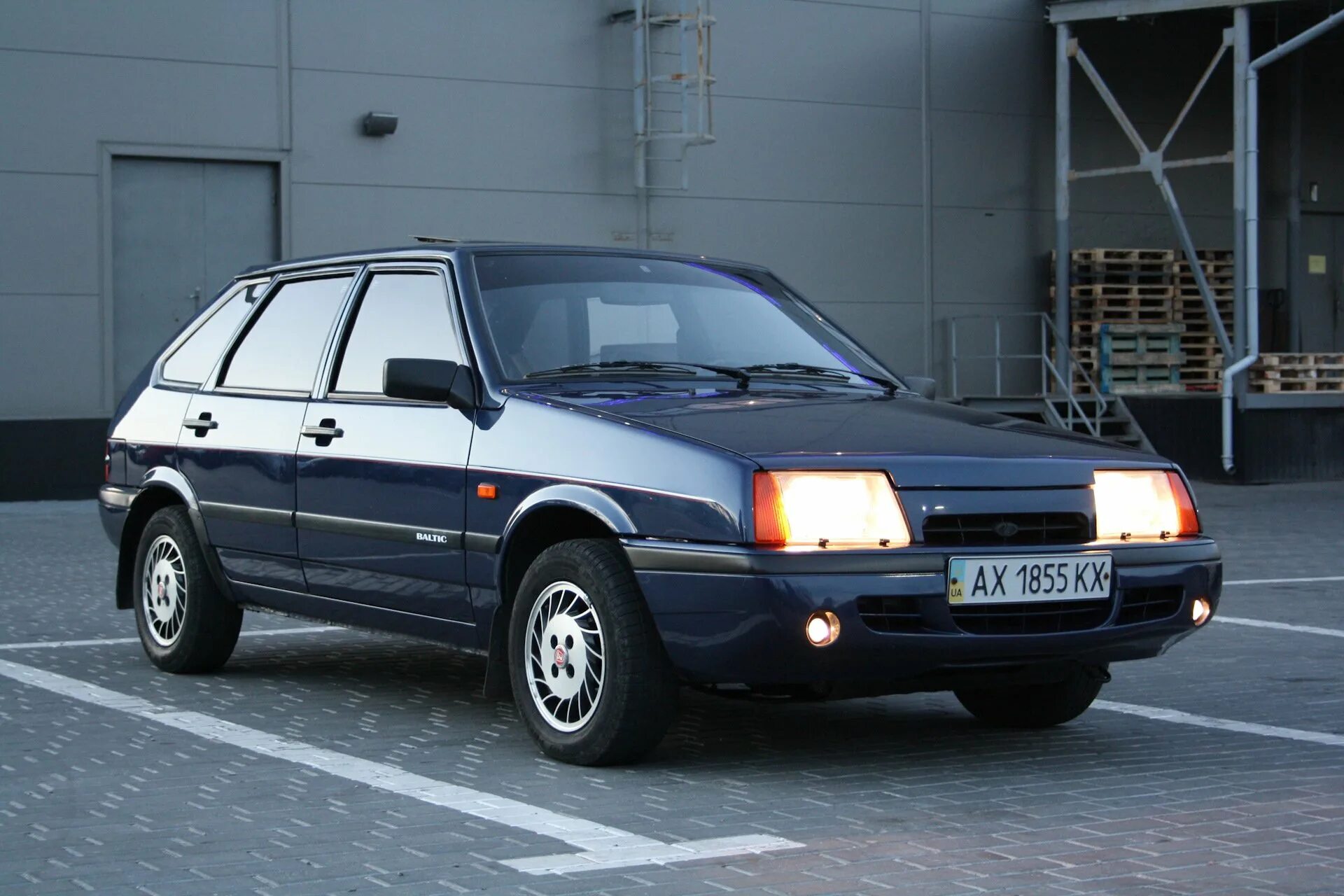 Девятка машина 2109. Ваз 2109 09. 009 автомобиль. Ваз 2109 09. 009 автомобиль.