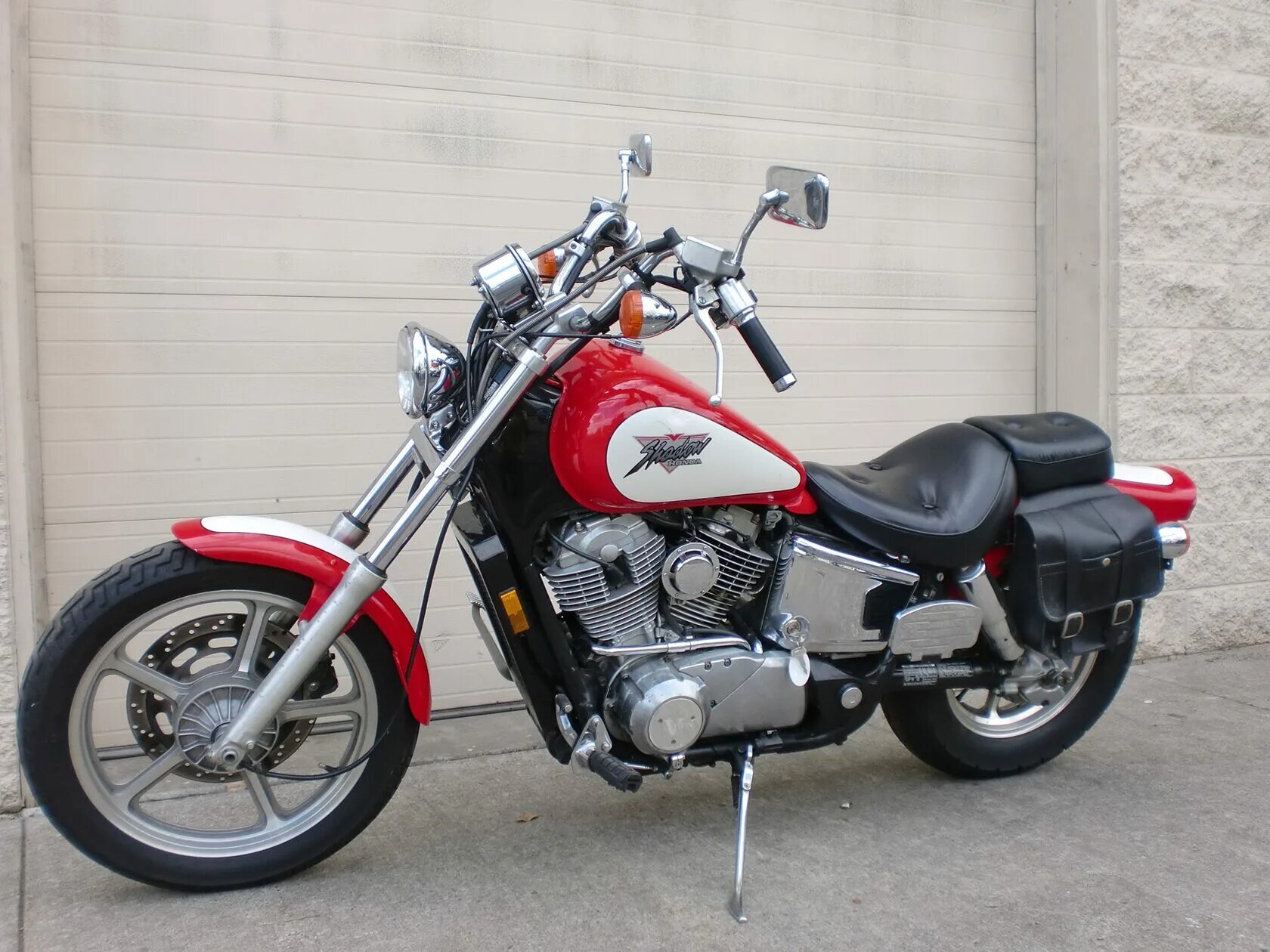 Honda vt 1100 c2 shadow sabre. Honda shadow vt1100c. Honda vt1100 shadow. Хонда вт 1100. Honda vt 1100.