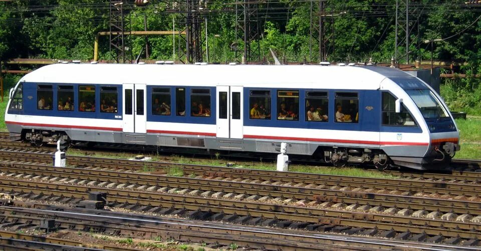 На детскую железную дорогу в Екатеринбурге доставили еще один новый локомотив" в