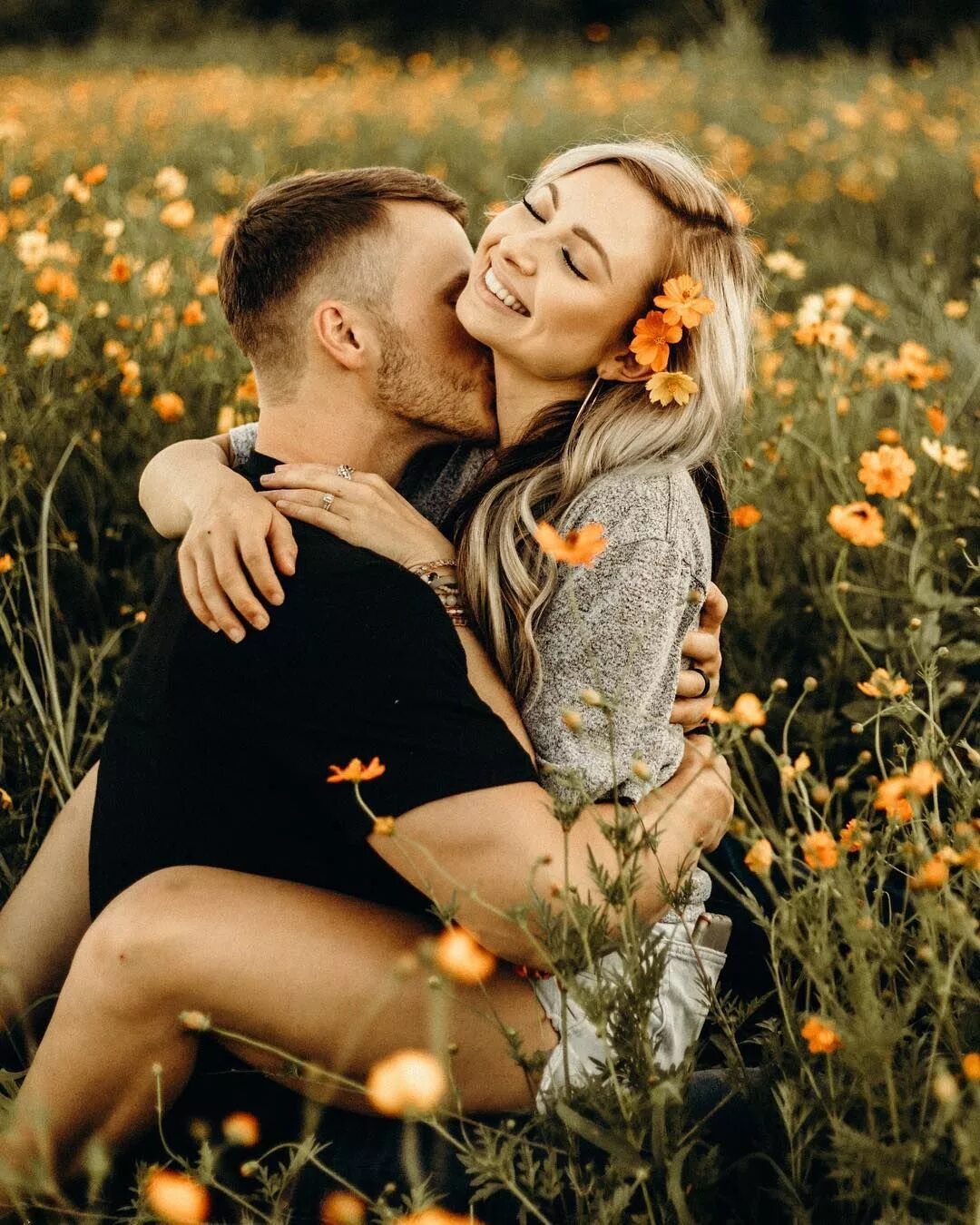 Идеи фотосессии для пары. Идеи для фотосессии с парнем. Идеи фотосессии для пары. Креативная фотосессия пары. Парная фотосессия.