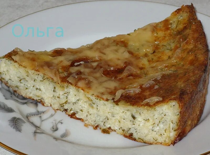Творожная запеканка с молочным соусом. Творожная запеканка с сыром и зеленью. Творожная запеканка белькович. Творожная запеканка с сыром и зеленью. Выпечка с творожным сыром.