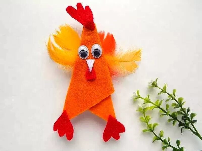 Как сделать петушок. Как сделать петушок. Фелтинг петух. Петух из подручных материалов. Поделка петушок из бумаги.