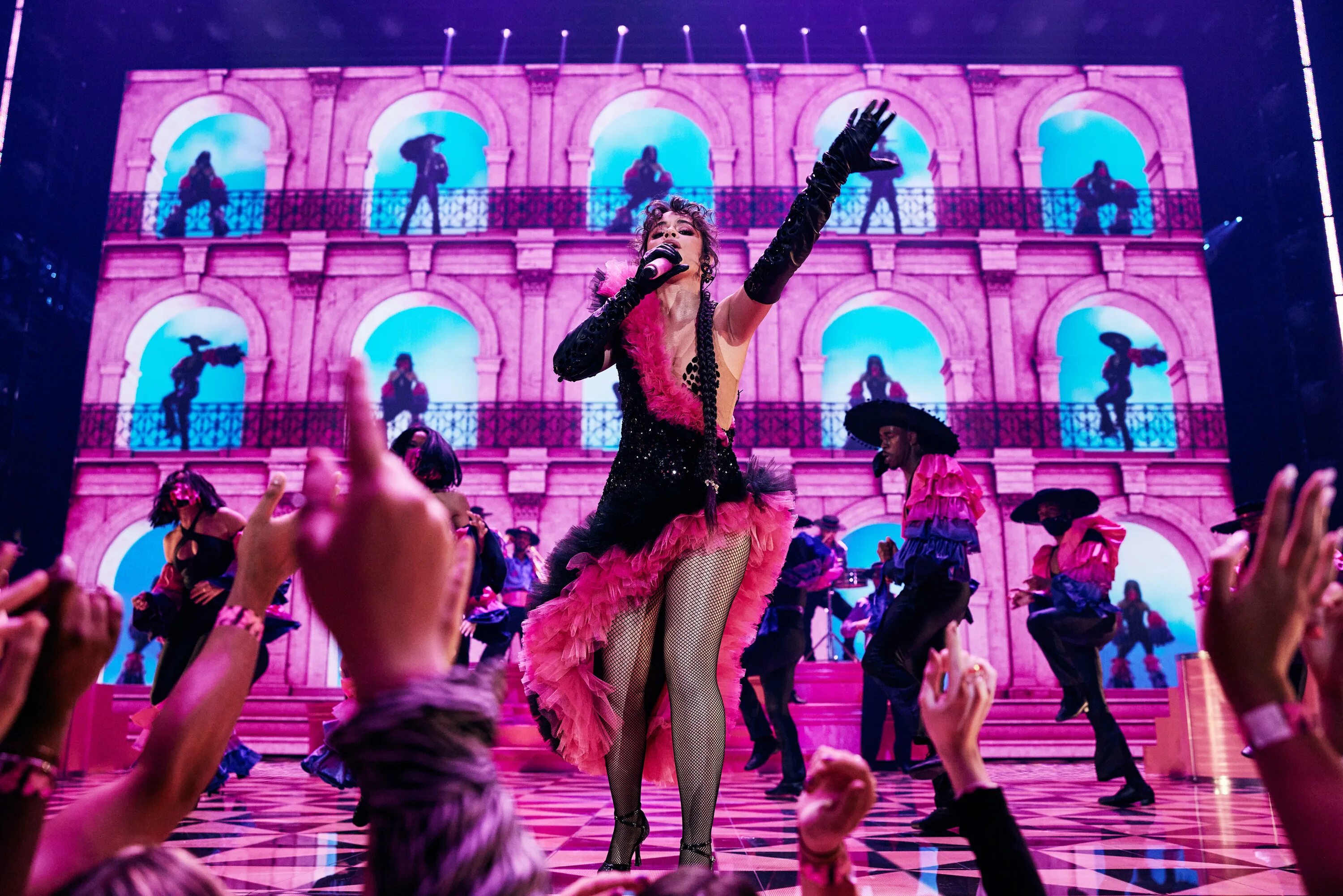 Go yet. Camila cabello don&#039;t go yet. камила кабелло don&#039;t go yet live. camila cabello concert havana 2017 dec 4. camila cabello - don&#039;t go yet (major lazer remix).