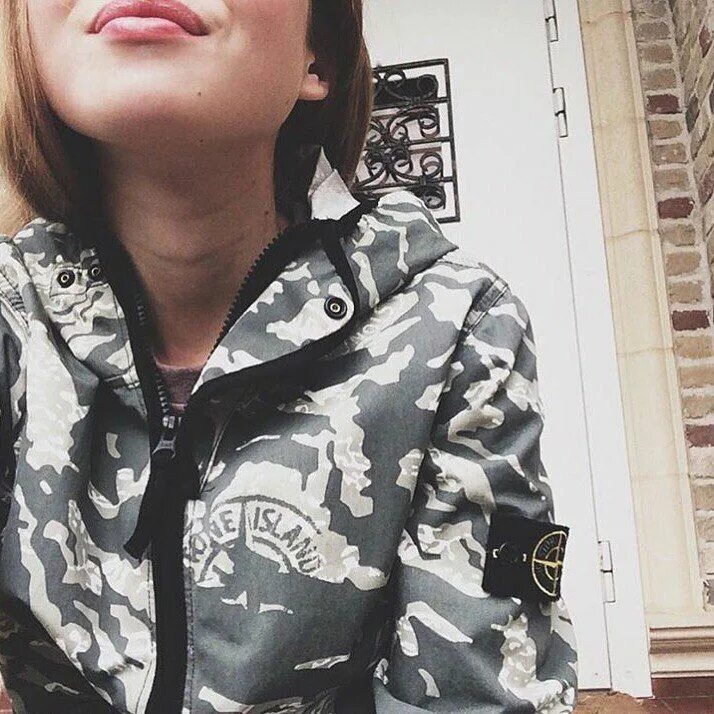 Исланд герл. Гавайские девушки. Исланд герл. Девочки в stone island. Исланд герл.