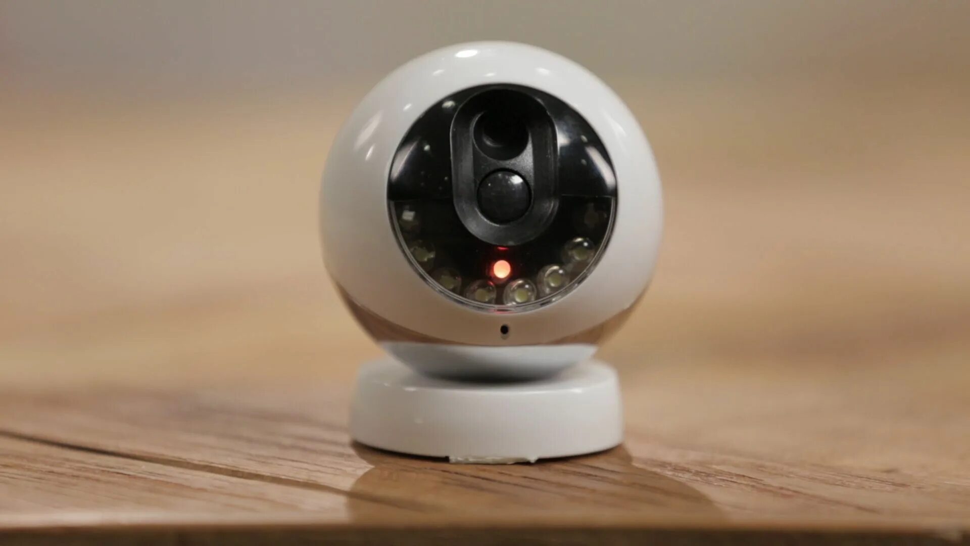 Cam videos watch. Камера на магните беспроводная. Беспроводная WIFI камера на магните. Eyeball камера. Беспроводная WIFI камера Jimmi на магните.