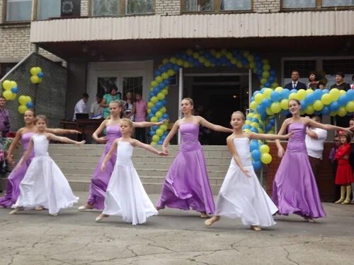 Школа 4 луганск. Луганск 36. 36 школа луганск. 42 школа луганск. Луганская школа 1.