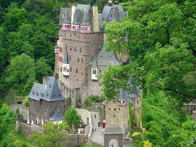 Где находится замок в германии the vertical walls... Beautiful buildings, Cochem, Castle
