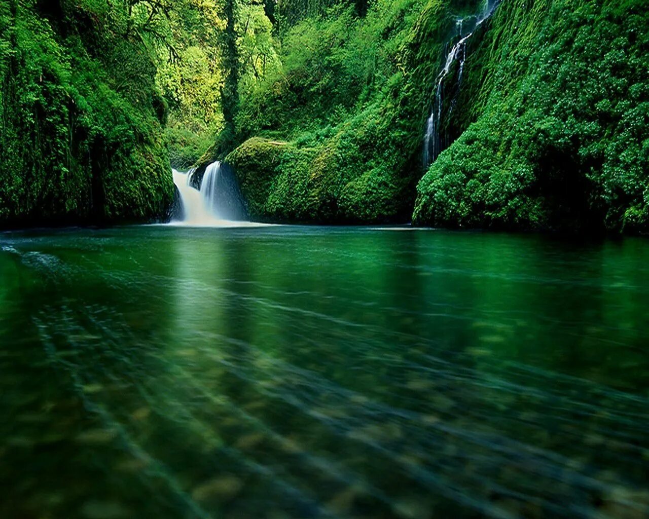 Картинка на большой экран. Природа. Красивая природа 3д. Обои на андроид природа. Природа зеленая водопад.