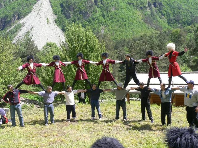 Зимний национальный праздник осетин цыппурс. Жители осетии. Северная осетия традиции северной осетии. Зимний национальный праздник осетин. Цыппурс у осетин.