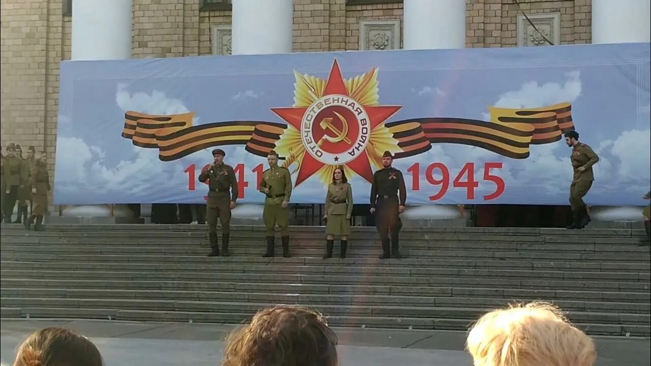 Сценарий театрализованного дня победы. Жуковский 9 мая. День Победы театрализованное представление. Театрализованное представление на 9 мая. 9 Мая театрализация.