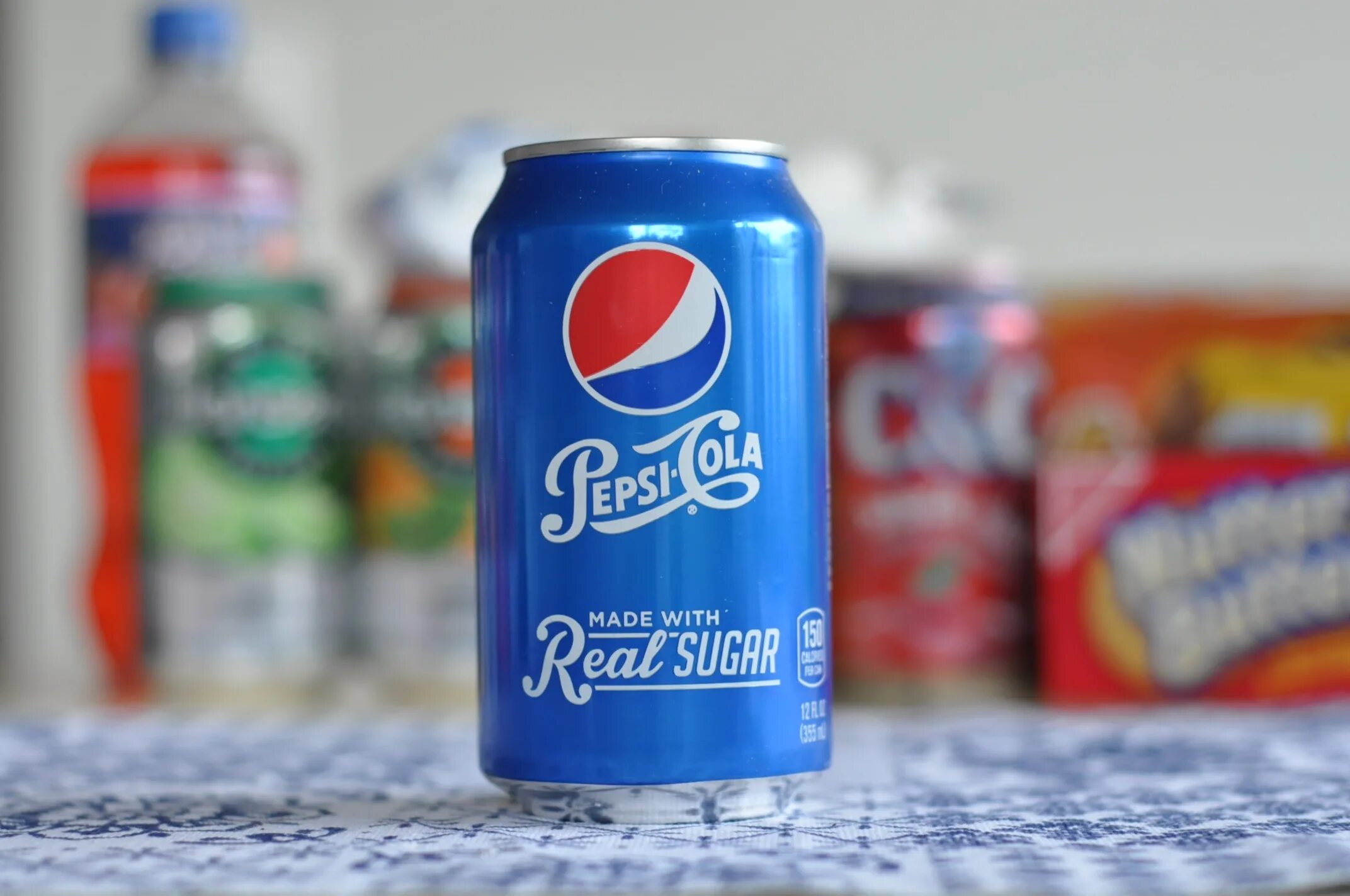 Tastes like pepsi cola. Pepsi-cola made with real sugar. пепси africana. pepsi cola. монетница pepsi cola.