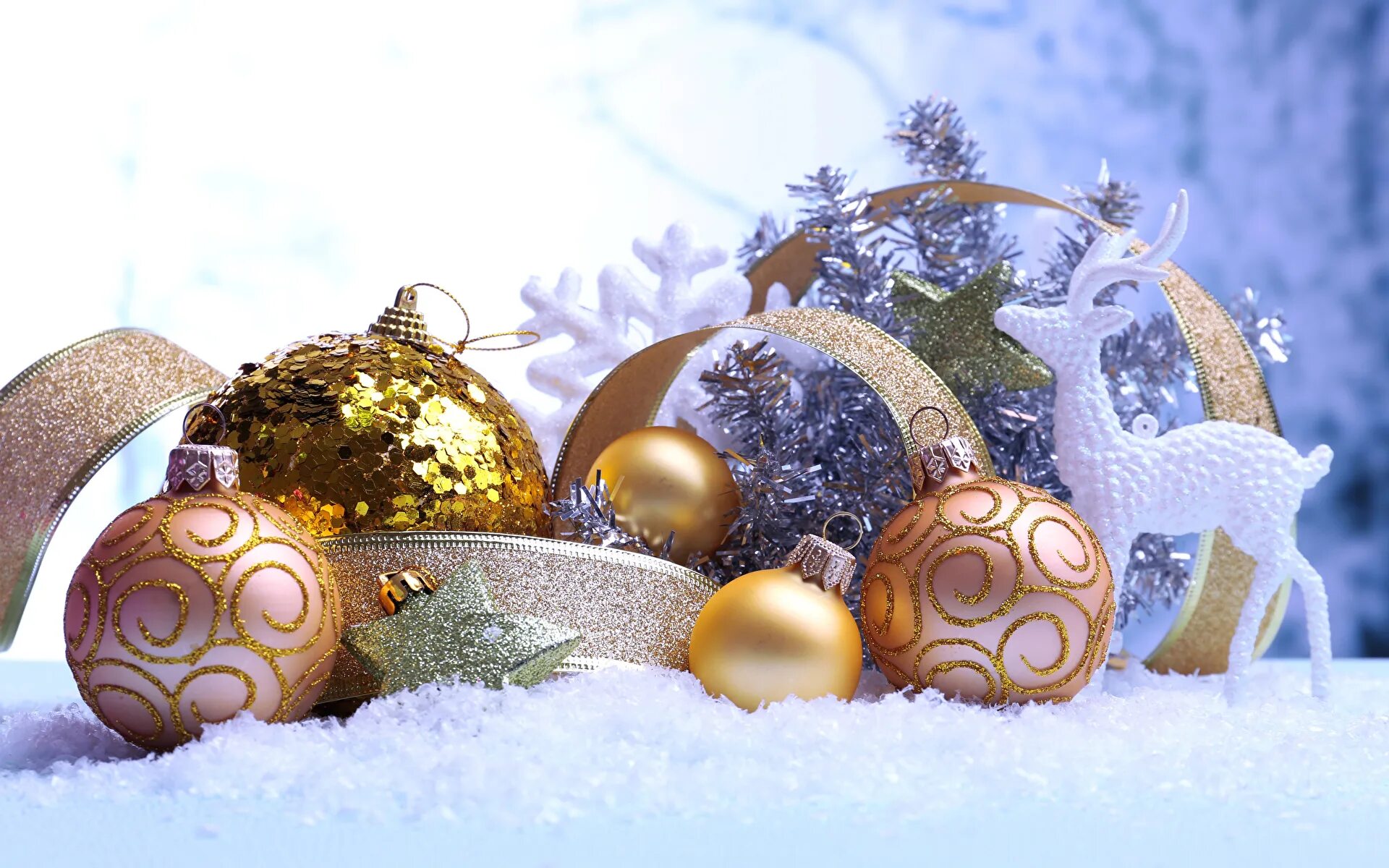 Новогодние картинки спокойные. Серебристый новогодний фон. Новогодние картинки спокойные. Красивые новогодние. Новогодние картинки спокойные.