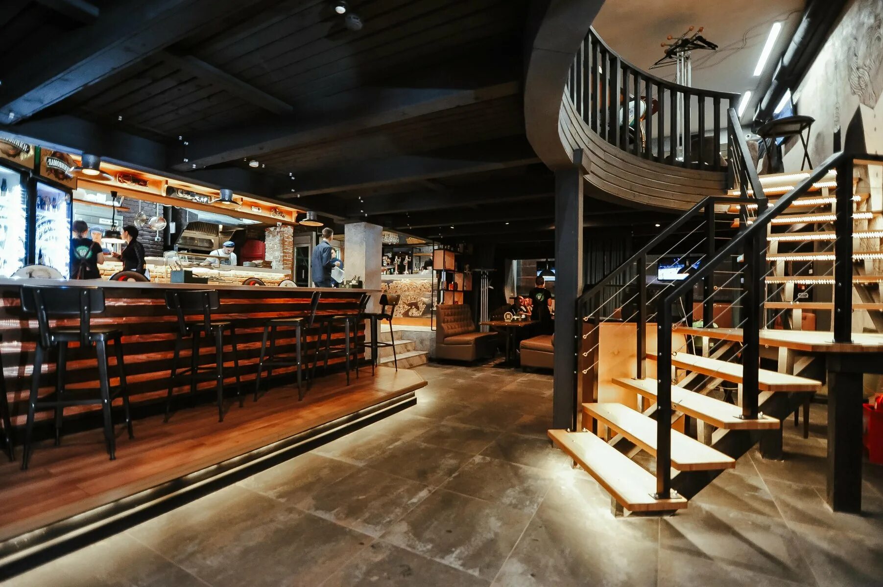 Лофт крафт бар bg, нижнекамск. Крафт лофт мебель. Лофт фрактал бенуа, москва. Лофт крафт. Лофт крафт.