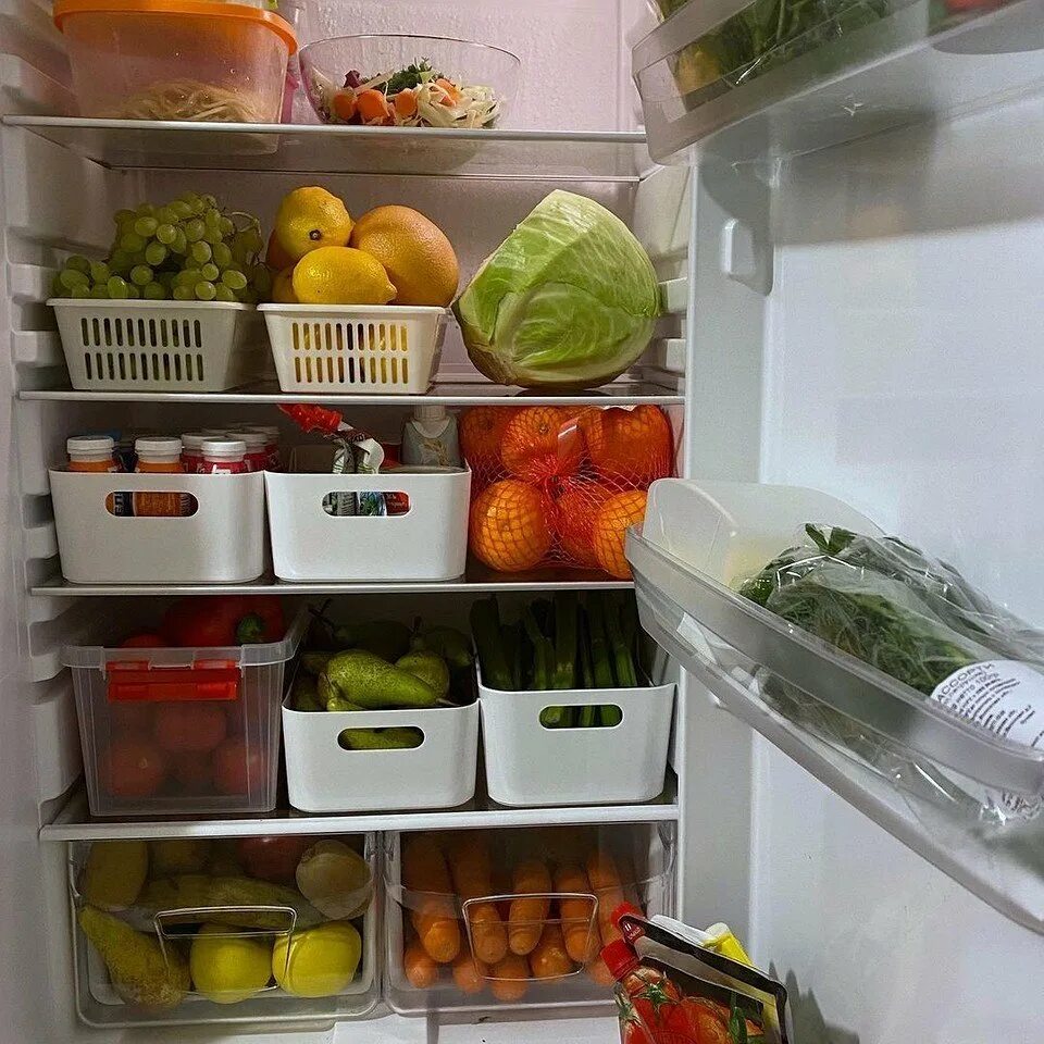 Хранение в холодильнике. Хранение овощей в холодильнике. Холодильник для хранения овощей и фруктов. Хранение моркови в холодильнике.