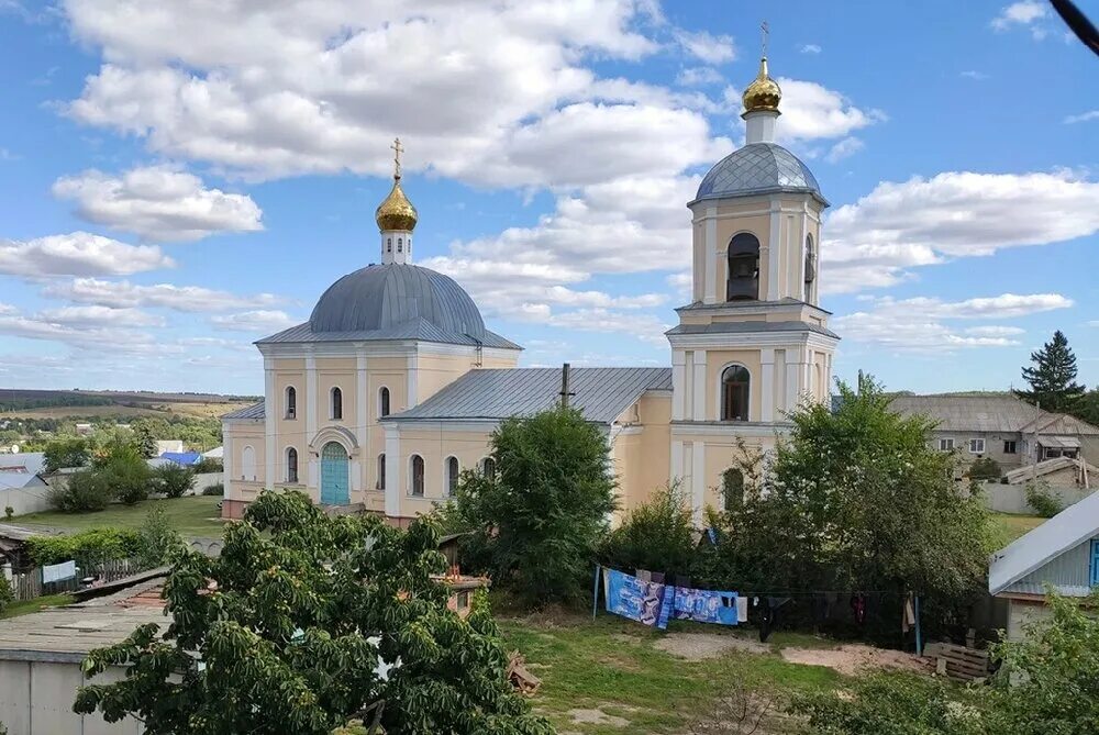 Б карабулак саратовская область. Церковь Базарный Карабулак. Церковь Базарный Карабулак Саратовской. Храм Николая Чудотворца Базарный Карабулак. Церковь в Базарном Карабулаке Саратовской области.