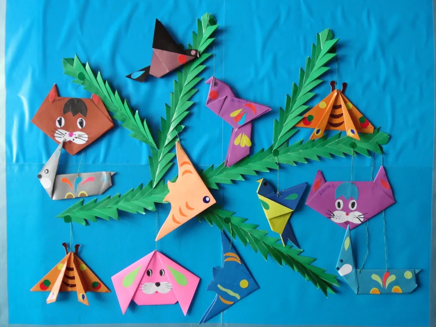 Оригами в старшей группе детского сада. Поделки в подготовительной группе. Оригами для детей подготовительной группы. Поделки с детьми подготовительной группы. Оригами для детей в детском саду