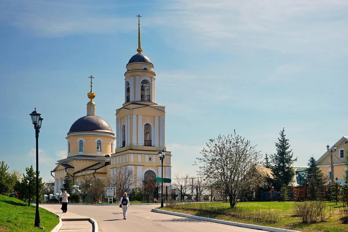 Радонеж храм преображения. Церковь преображения господня, село радонеж. Радонеж сергиев посад церковь. Радонеж храм сергия радонежского. Радонеж храм преображения господня купель.