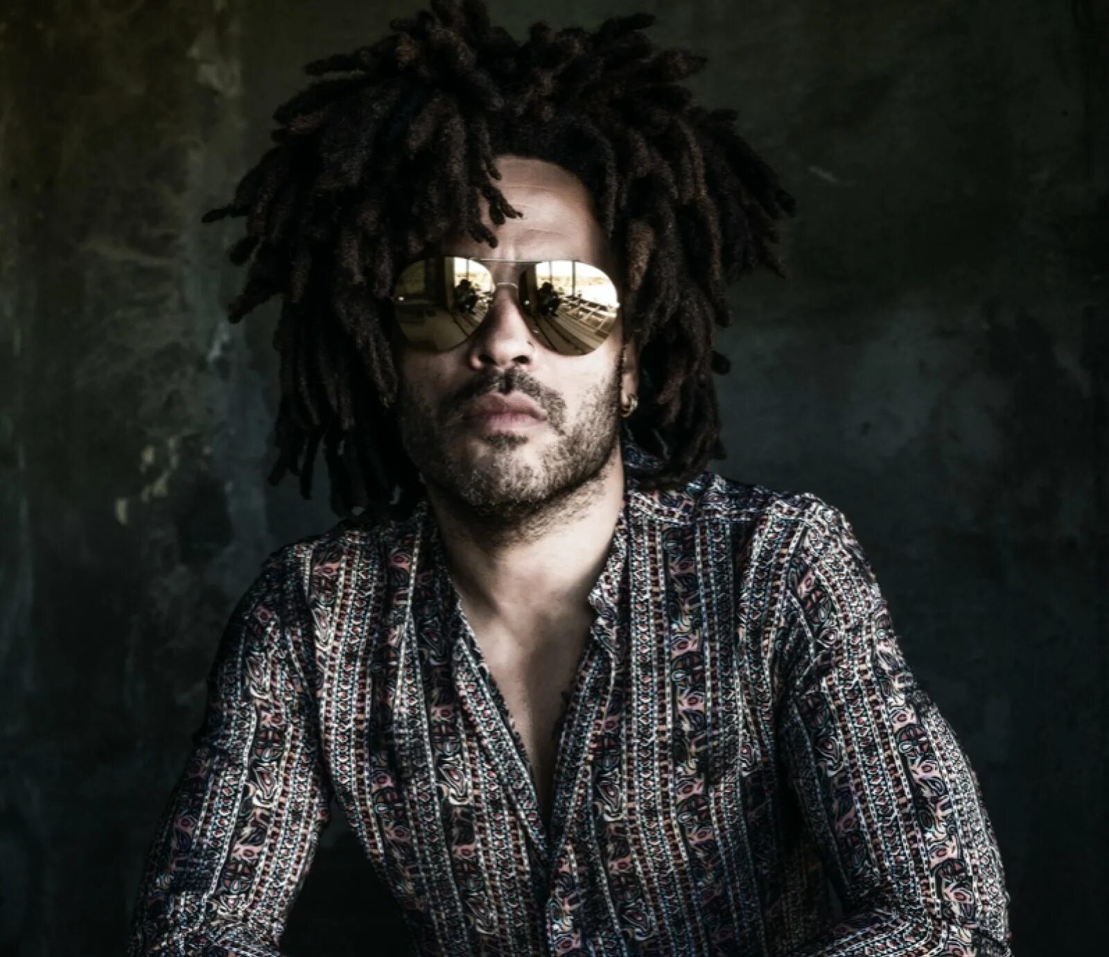 Ленни кравиц low. Ленни Кравиц. Ленни Кравиц Лоу. Lenny Kravitz 2018 raise Vibration. Lenny Kravitz - Lenny.