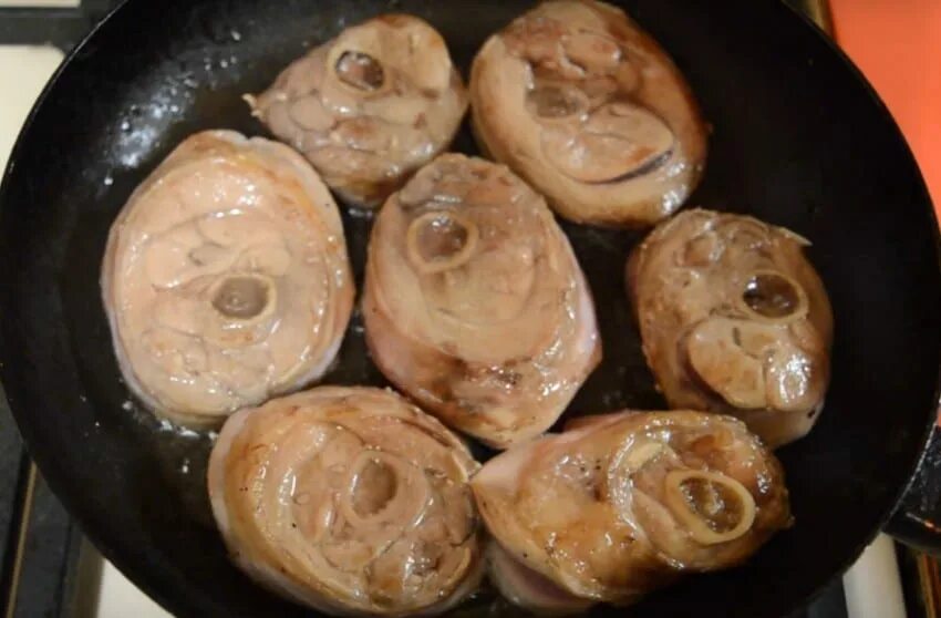 Рецепт вкусной голени индейки на сковороде