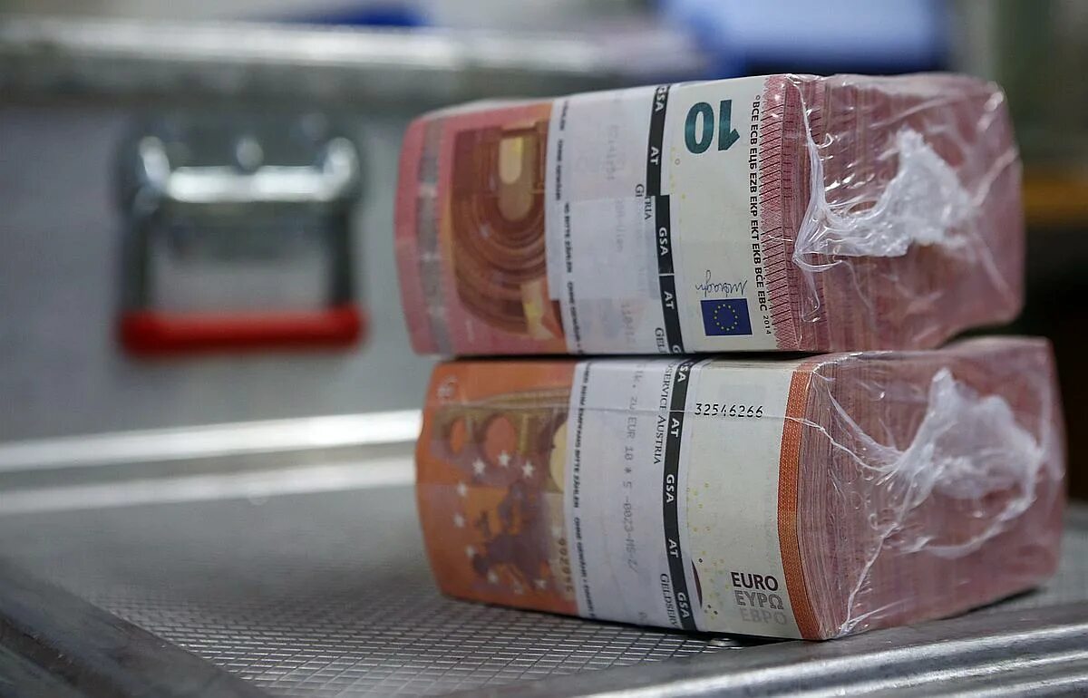 Продам евро наличные в москве. Продам евро наличные в москве. Евро. Евро в рубли. Продам евро наличные в москве.