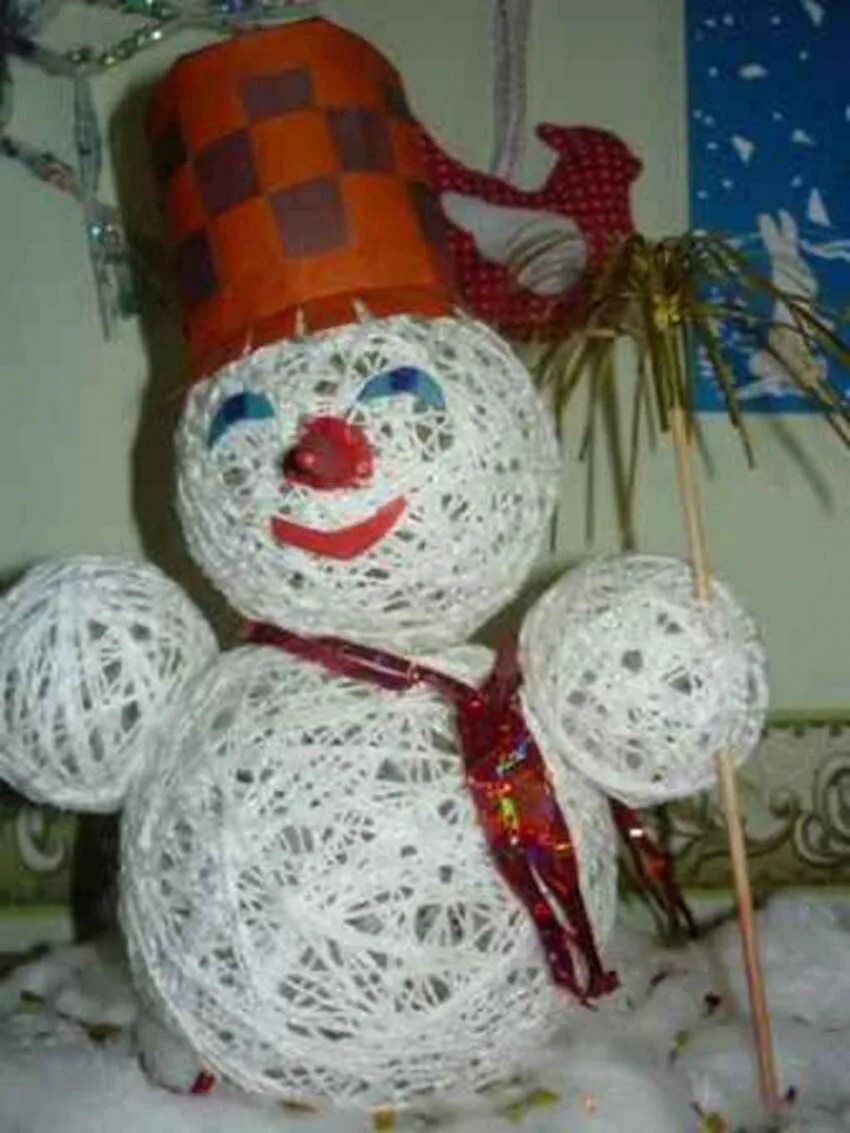 сделать новогоднюю игрушку в садик своими руками. елочная игрушка своими руками в детский сад. сделать новогоднюю игрушку в садик своими руками. новогодняя игрушка в садик. простые игрушки на елку.