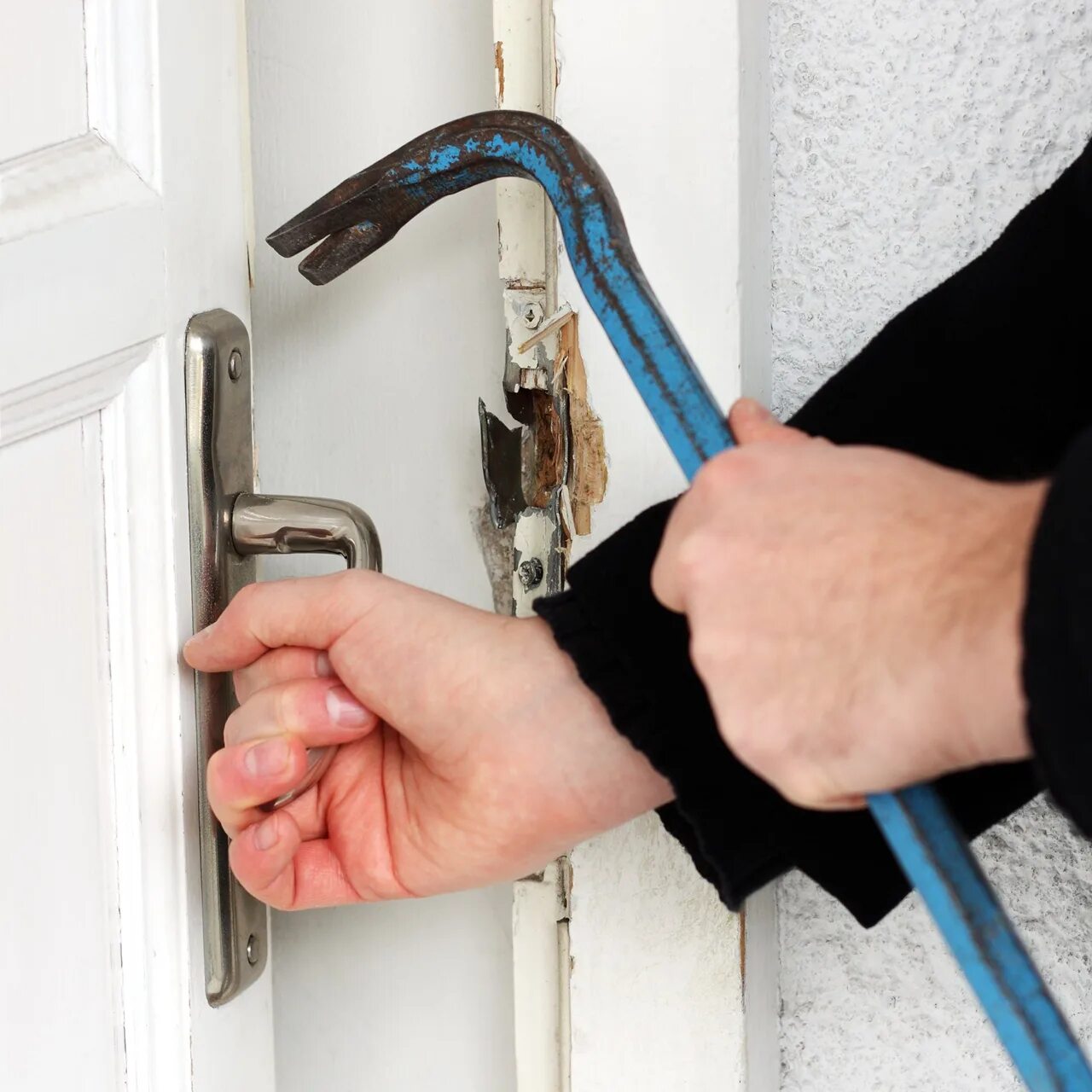 Как обезопасить для работников монтажные проемы. Как обезопасить для работников монтажные проемы. Требования пожарной бе. Система позиционирования на высоте. Монтировка для вскрытия дверей.