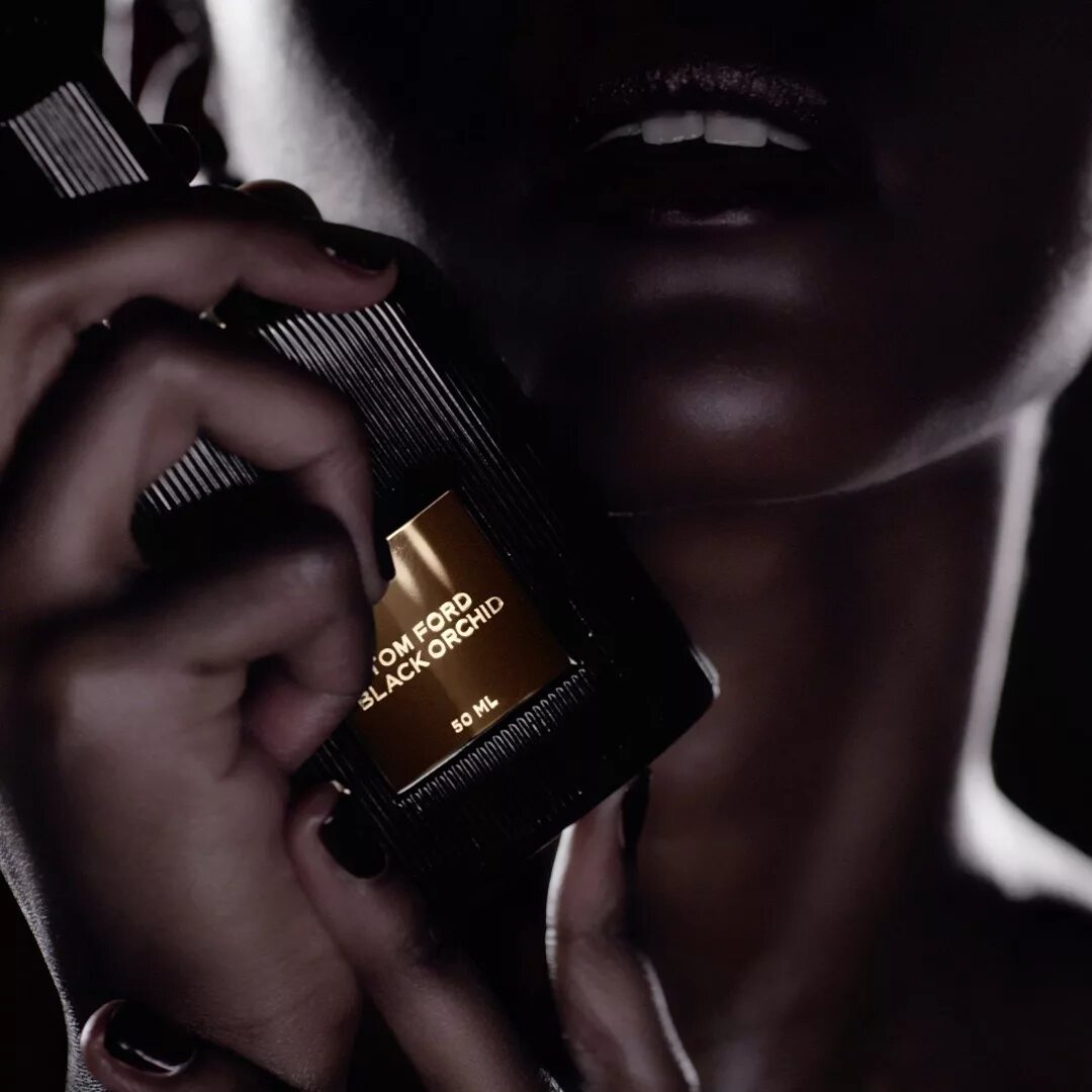 Парфюм мужской женский. Tom Ford Black Orchid. Том Форд Блэк орхид реклама. Tom Ford духи Black Fon. Tom Ford духи мужские.