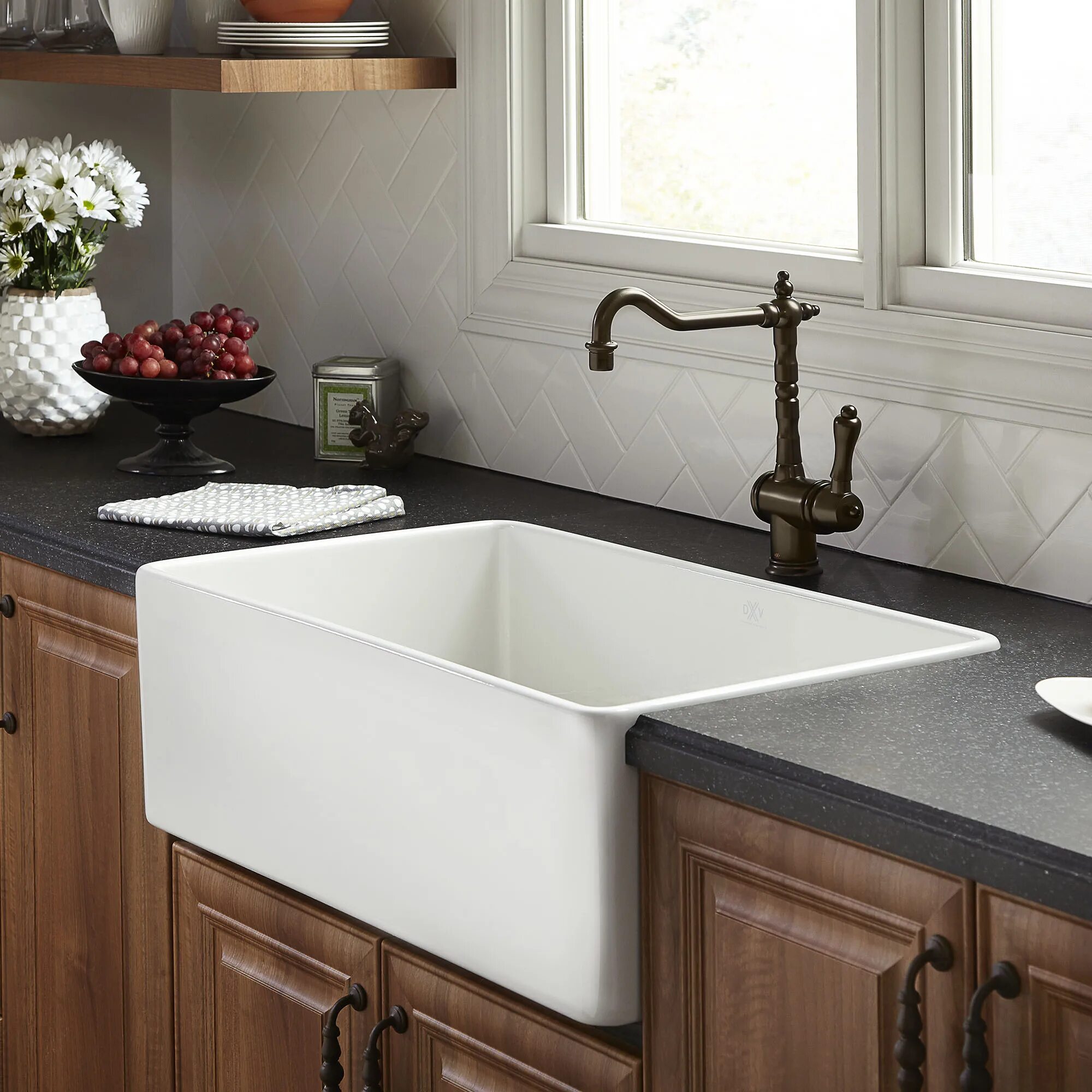 Керамический мытье. Раковина Farmhouse Sink. Раковина Kitchen Sink кухонная. Раковина Farmhouse Sink для ванны. Керамическая мойка полувстраиваемая для кухни.