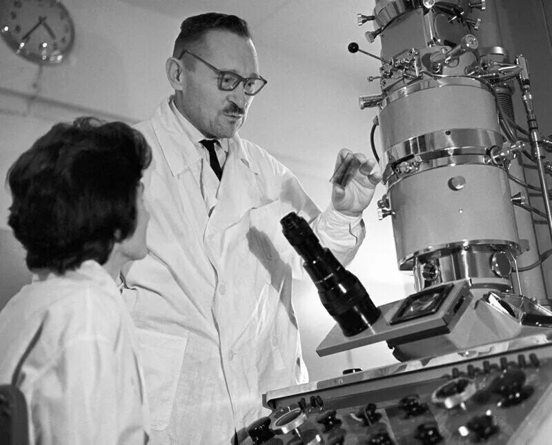 В м жданов вирусолог. Капица 1966 ядерщик. Развитие науки в 50 годах. Ученые ссср 20-30 годы. Развитие науки в 50 годах.