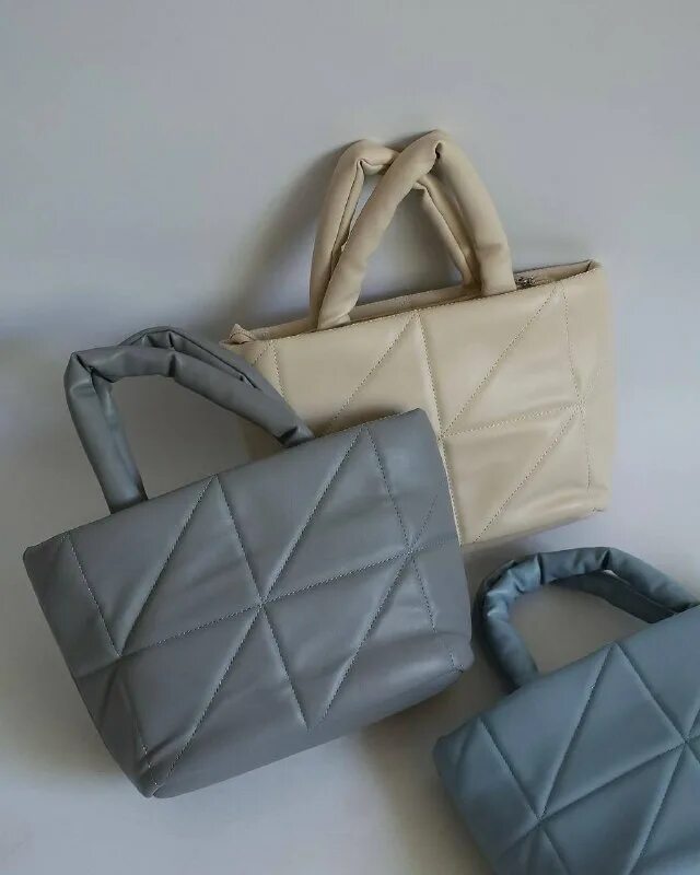 съемный хаер в сумке мошенницы 5 букв. съемный хаер в сумке мошенницы 5 букв. сумка маленькая кожаная 2020. съемный хаер в сумке мошенницы 5 букв. мошенник с сумкой.