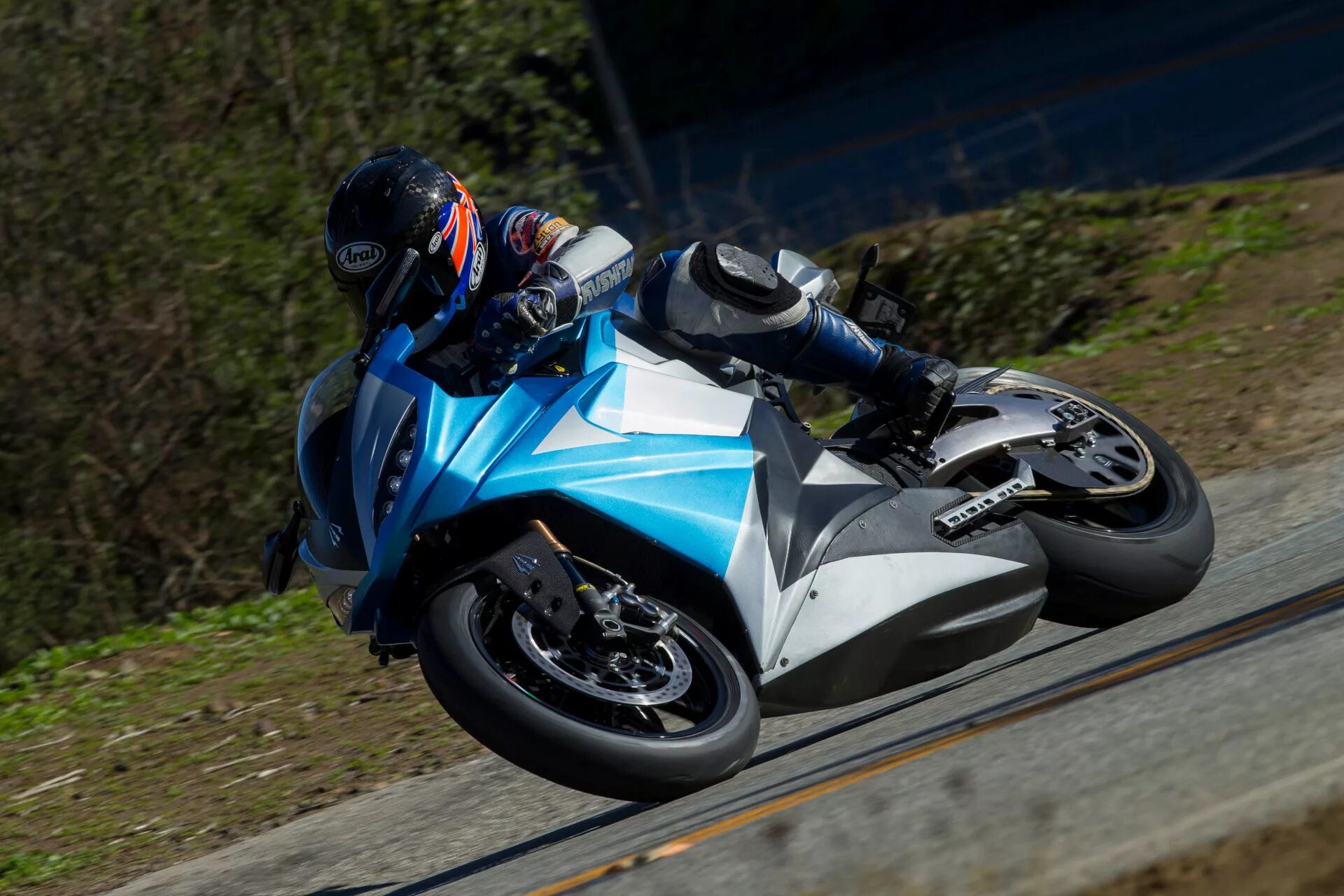 Lightning 218. Лайтнинг 218. lightning electric superbike. электромотоцикл ls-218. лайтнинг мотоцикл.