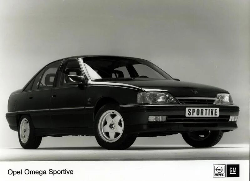 Опель омега купить в россии. Opel Omega a 2.0. Opel Omega 1990. Opel Omega a 1990 универсал. Opel Omega Sport.