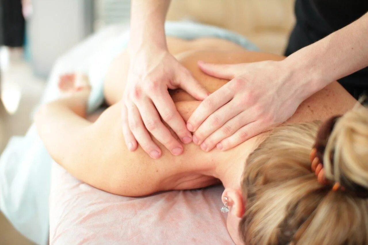 Massage m. Массаж спины. Классический лечебный массаж. Общий массаж. Общий классический массаж.