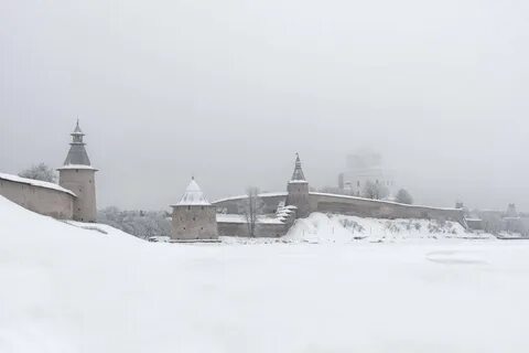 В москве кремль в пскове