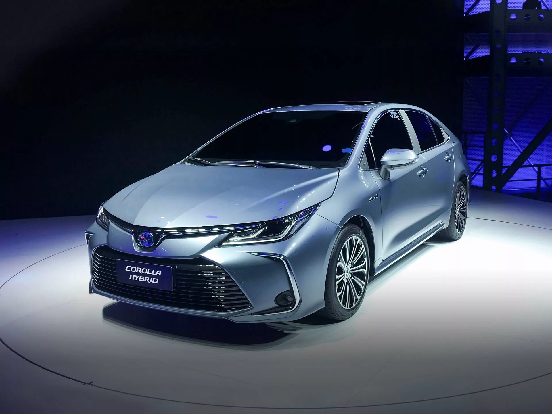 Toyota новые модели. Новая Тойота Королла 2022. Новая Тойота Королла 2020. Новая Тойота Королла 2022 года. Toyota Corolla Hybrid 2020.